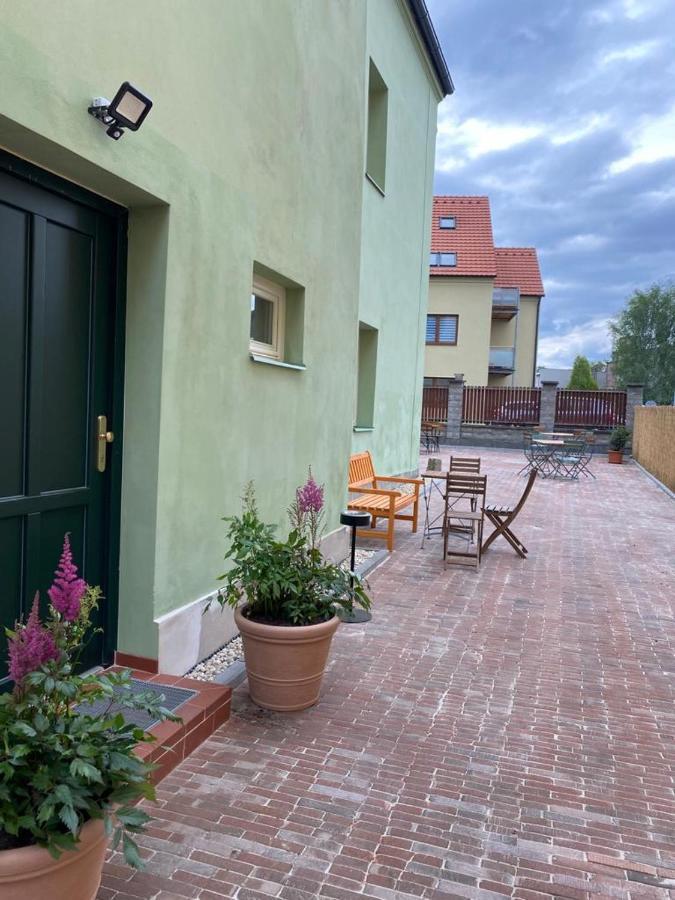 Apartmany Tachov - Tiny House Екстер'єр фото