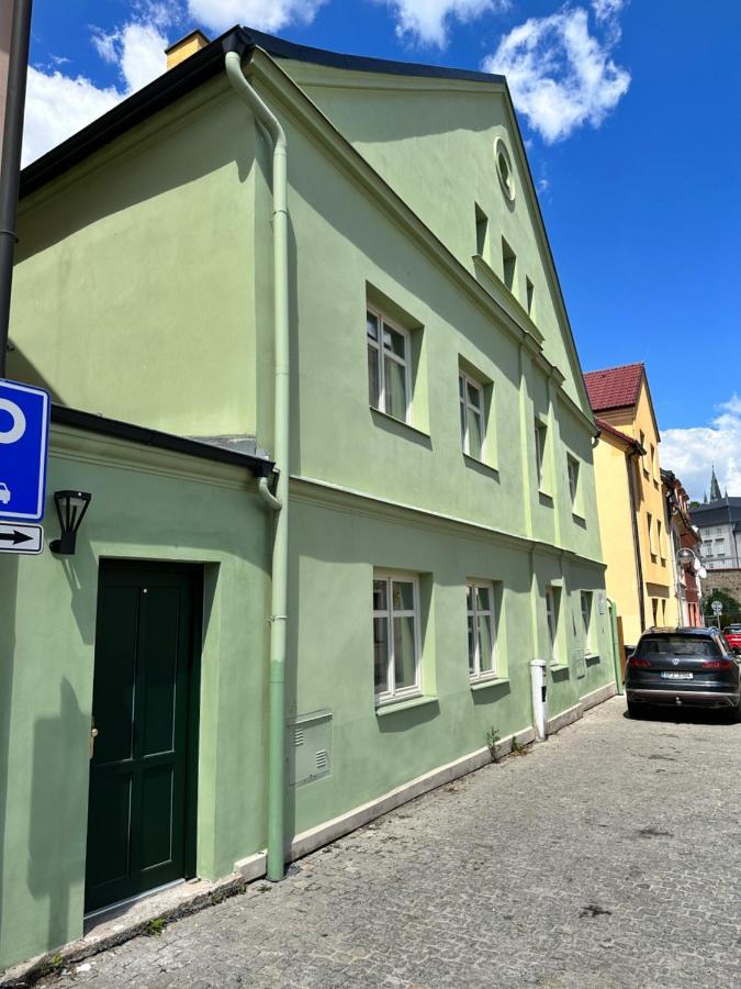 Apartmany Tachov - Tiny House Екстер'єр фото