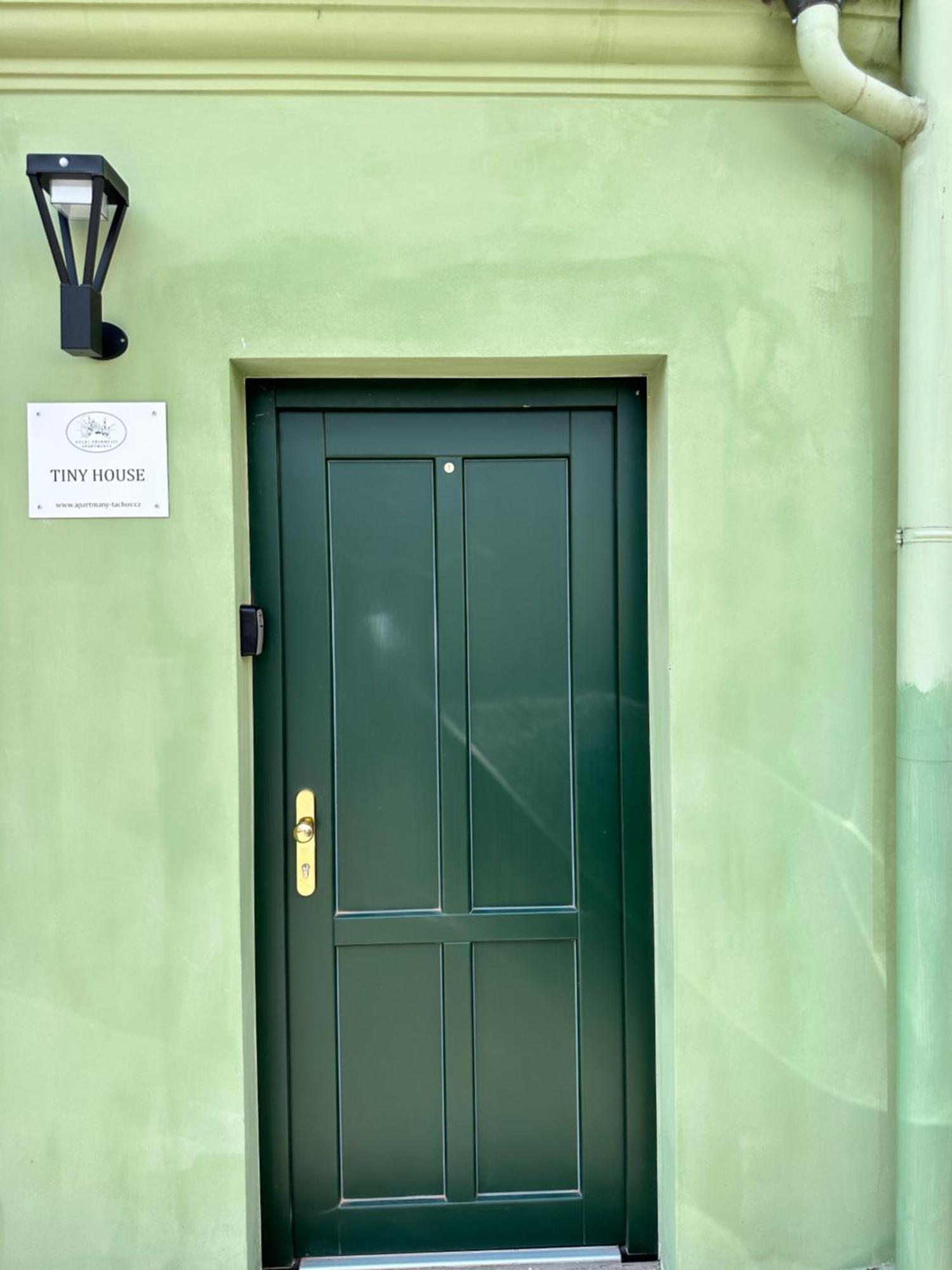 Apartmany Tachov - Tiny House Екстер'єр фото